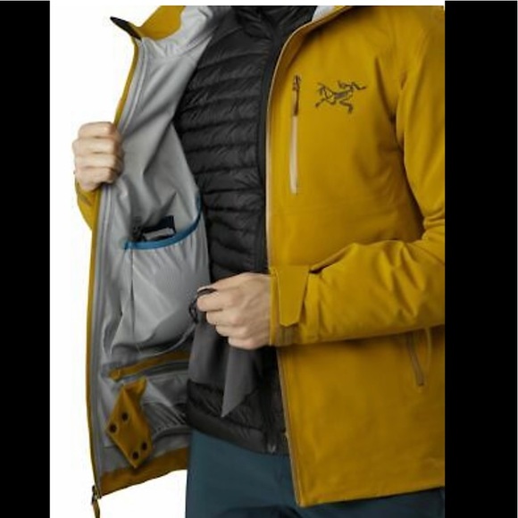 (SOLD) Arc'teryx Cassiar Jacket (Gore-Tex Shell) Labyrinth S (Mens) - Picture 9 of 16